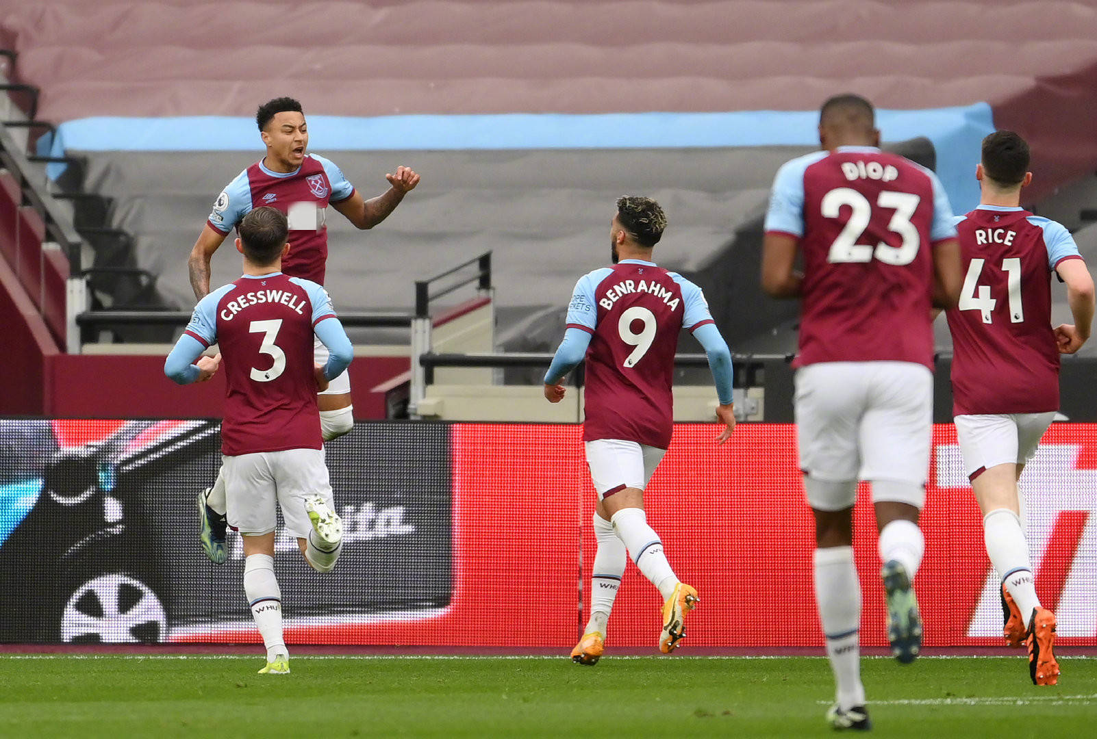 但球队毫不 但球队毫不